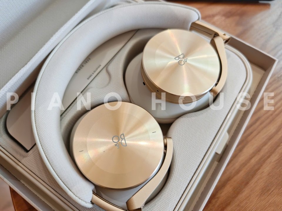 Hình ảnh chi tiết Tai Nghe B&O Beoplay H95 Gold Tone (Open Box 99%) góc chụp 2